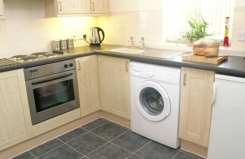Saintbury Other | The Shakespeare Lodge - Sleeps up to 12 - Large HOT TUB