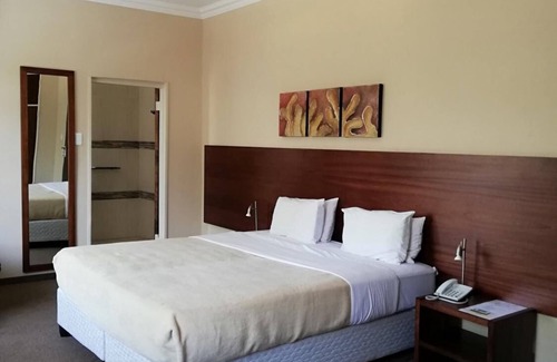 Vanderbijlpark Hotel | The Shakespeare Inn