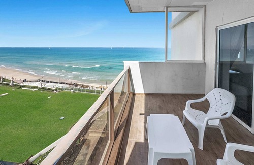 Herzliya Pituach Apartment | The Sharon Seaside Retreat