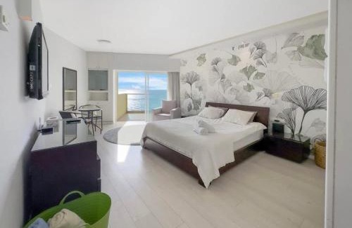 Herzliya Pituach Apartment | The Sharon Sky Suite