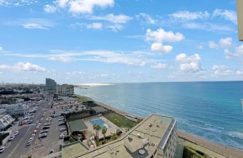 Herzliya Pituach Apartment | The Sharon Sky Suite