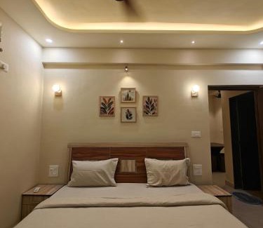 Benaulim House | The Sharva 3 by Shiva stays with Open Air Bathtub, Close to Varca beach