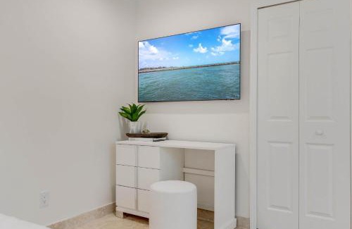 Englewood House | The Shelborne Ocean Front Three Bedroom Residence