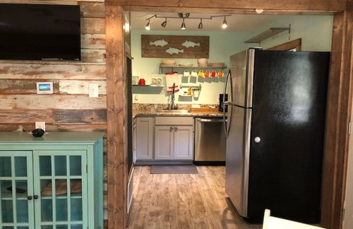 Port Aransas House | The Shell Cabin is a place to relax and enjoy the beach!