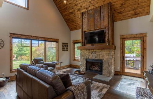 Elk Park House | The Sheltered Elk at Eagles Nest