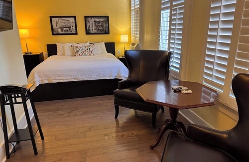 Batesville Hotel | The Sherman Inn