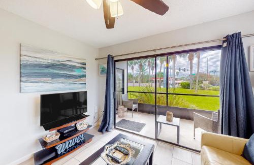 Butler Beach Apartment | The Shimmering Palm