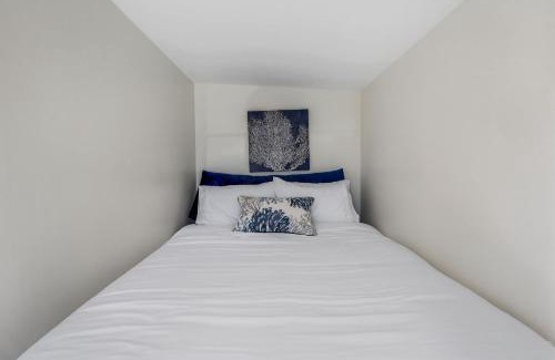 Townsite Villa | The Shining Sea B