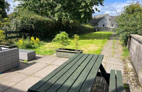 Gatehouse-of-Fleet Villa | The Ship Inn's Mill Cottage - Weavers Way