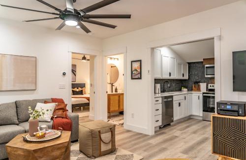 Southern Pines Apartment | The Shire 255 B - Sienna - Downtown