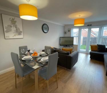 Hartshill Apartment | The Shires