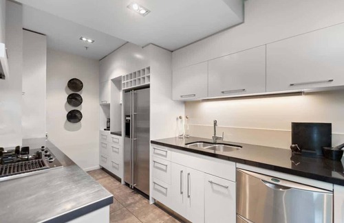 Queenstown Apartment | The Shotover CBD Luxury with Incredible Rooftop Terrace