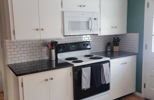 Killington Ski Chalet | The Shredquarters at Killington. Large deck, fast wi-fi, outdoor sauna