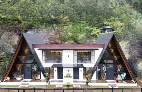 Kejajar Villa | The Sikarim Waterfall View Villa