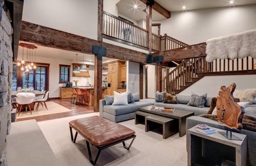 North Park City House | The Silver Star - Ski In/Out 5BR - PC Luxury!