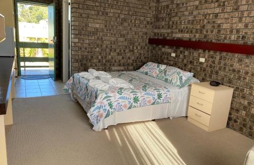 Sussex Inlet Hotel | The SIM - Sussex Inlet Motel