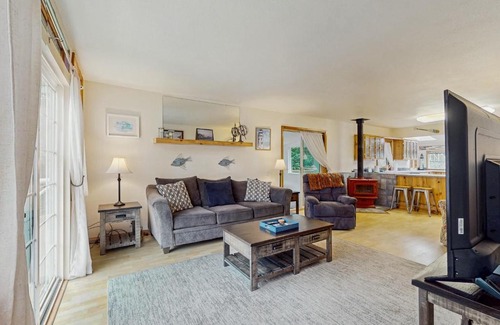 Mapleton House | The Siuslaw Barnhouse