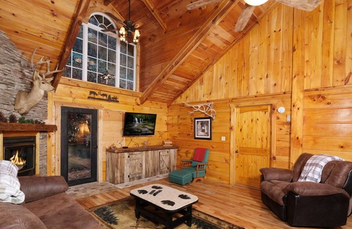 Townsend Cabin | The Skinner's Cabin: A Peaceful & Serene Vacation Getaway