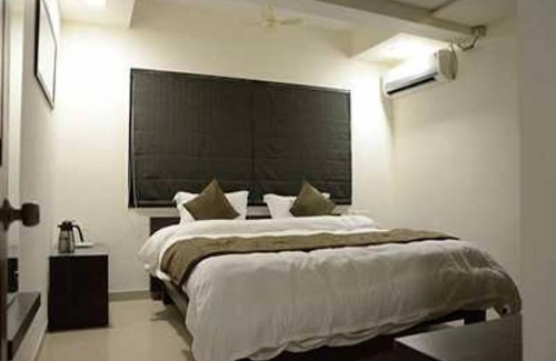 Jamnagar Hotel | The Sky Comfort-Hotel Jamnagar Residency