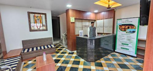 Nathdwara Hotel | The Sky Comfort Hotel Shreenath - 10 Meters from Shreenathji Temple