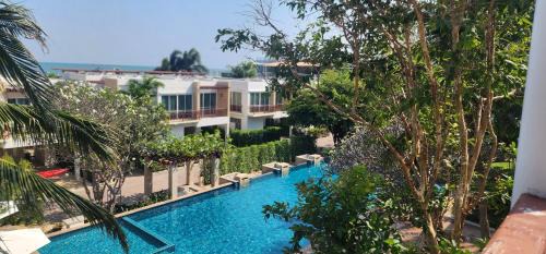 Bang Kao Villa | The Sky Cozy pool villa garden view