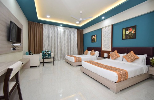 Nathdwara Hotel | The Sky Imperial Hotel Gopal Darshan