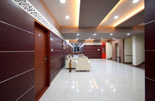 Nathdwara Hotel | The Sky Imperial Hotel Gopal Darshan
