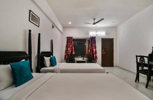 Kumbhalgarh Hotel | The Sky Imperial Jungle Camp Resort