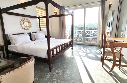 Kumbhalgarh Hotel | The Sky Imperial Pavoreal Jungle Resort