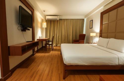 Thaltej Hotel | The Sky Imperial, Thaltej