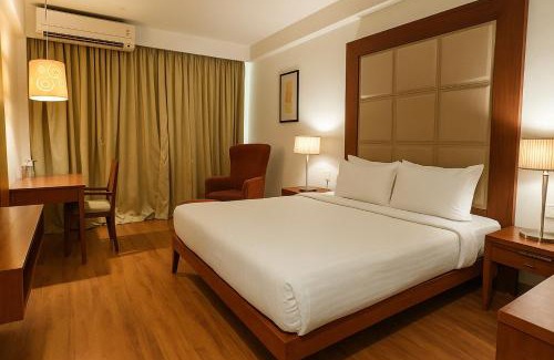 Thaltej Hotel | The Sky Imperial, Thaltej