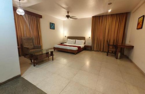 Thaltej Hotel | The Sky Imperial Thaltej