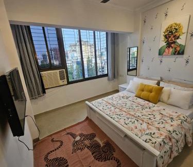 Khar Apartment | The SkyLoft Bandra Modern 1BHKwith PaidParking