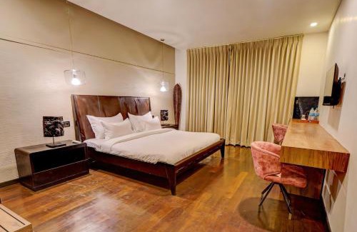 Thousand Lights West Hotel | The Slate Gsilver Hotels Nungambakkam
