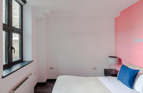 Soho Apartment | The "Slaycation" Crib - Soho - by Frankie Says