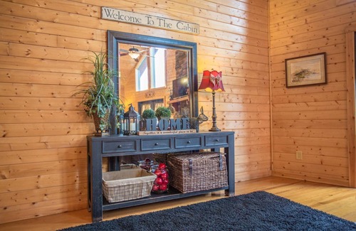 Walnut Mountain Cabin | The Sleepy Hollow Lodge