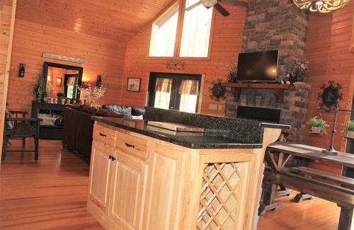 Walnut Mountain Cabin | The Sleepy Hollow Lodge