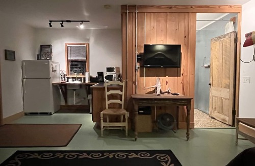 Johns Island Cottage | The Sleepy Shack - Private, Cozy Cottage for your next getaway!