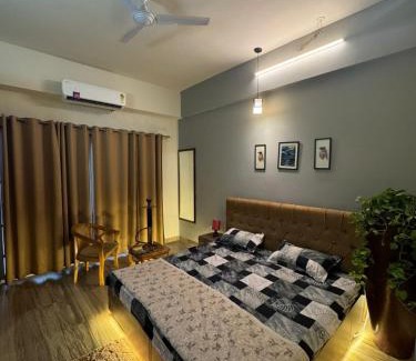 Greater Noida Bed & Breakfast | The sliversapling stay