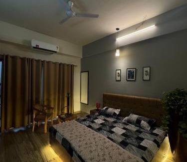 Greater Noida Bed & Breakfast | The sliversapling stay
