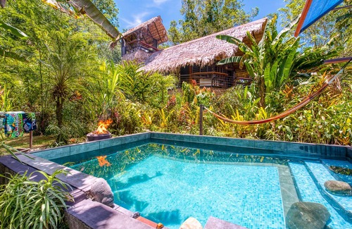 Puerto Viejo de Talamanca Villa | The Sloth House 2- Beach/ Pool / Outdoor Fireplace/Birdwatching /Bikes