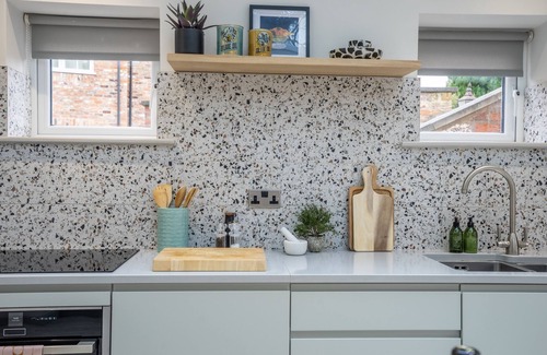 Fulford Cottage | The Smithy - sleeps 2 guests in 1 bedroom