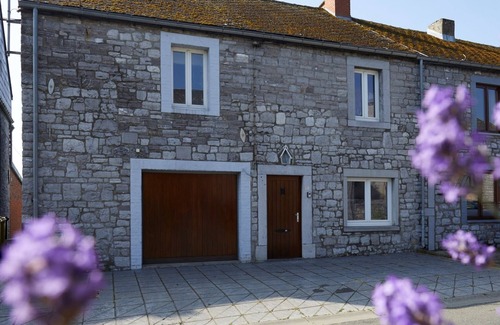 Sommiere Cottage | The "Smoking Fox". Between the Meuse and Molignée rivers, relaxation and leisure!