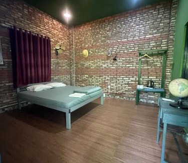 Con Son Hotel | The Snail Haven Pub And Stay - Con Dao