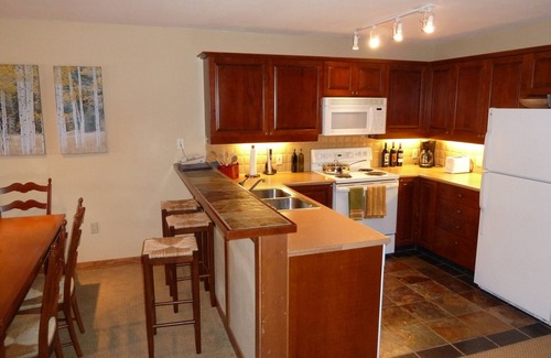 Salt Lake Mountain Resorts Condo | The snow is flying! Powderhorn 215 is a larger 1 BR/den w/slope views