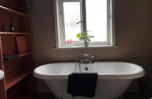 New Forest District Apartment | The Snug