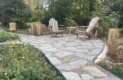 Chapel Hill Apartment | The Snuggery: Light, new studio in charming Chapel Hill