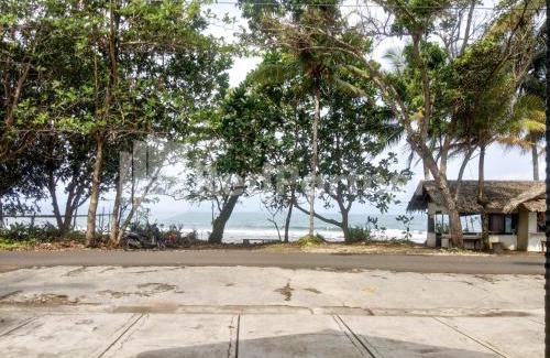 Batu Karas Hotel | The SO Hotel Mitra RedDoorz