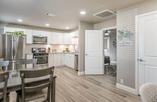 Amarillo House | The Solstice , Hot Tub, EV Charger, Private Yard