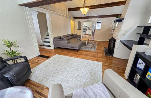Downtown Anchorage House | The Solstice House